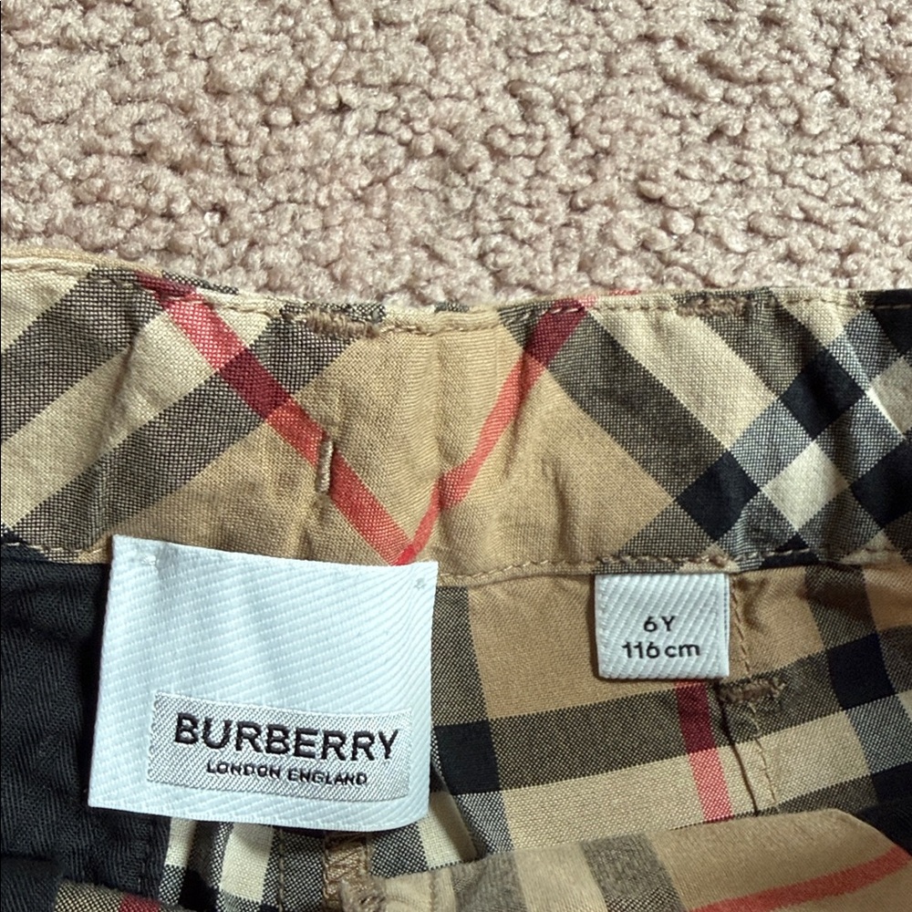 Burberry Boys Classic Plaid Shorts - Tan/Black/Red size 6 - Picture 3 of 6